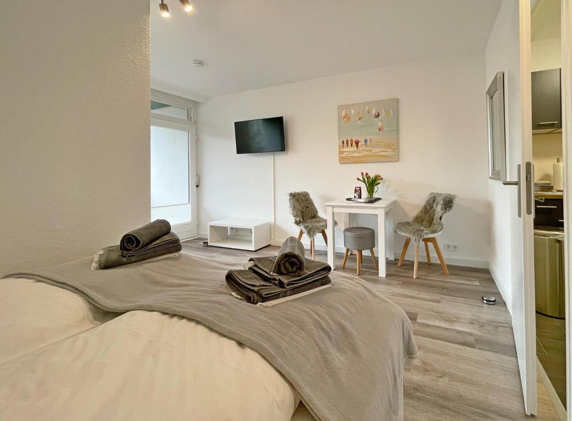 Ferienwohnung Mitten In Westerland Mit Balkon Strandlaeufer 1 Exterior photo